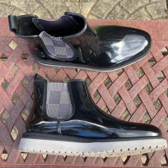 Storm by Cougar Black Patent Plaid Goring Waterproof Short Rain Boots - Picture 10 of 12